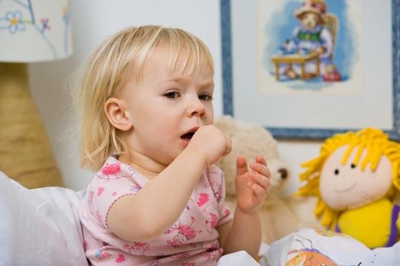 Vomito giallo nei bambini: cause, cosa fare e cosa mangiare
