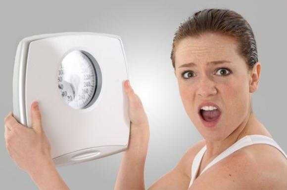 Questi 4 esercizi ti aiuteranno a dimagrire in 4 settimane: ecco come svolgerli correttamente