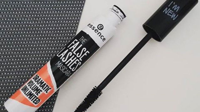 Recensione Mascara The False Lashes Dramatic Volume Unlimited di Essence
