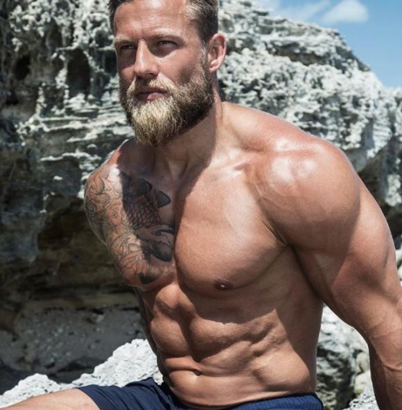 Questi 6 ragazzi stanno facendo impazzire le donne su Instagram! E tu quale preferisci?