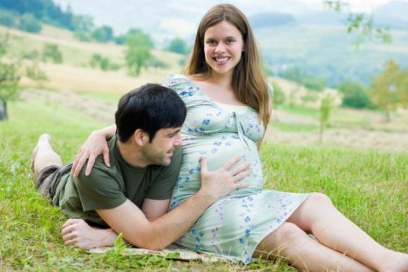 Ecco 5 cose che gli uomini adorano delle donne incinte