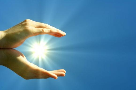 Le persone riescono ad assorbire energia dalle altre: lo conferma la scienza