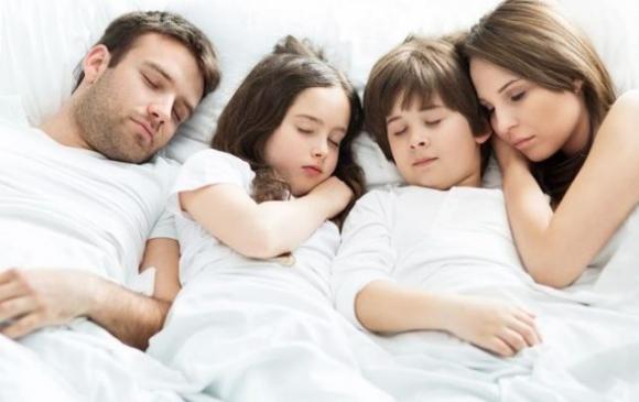 Ecco cosa accade al tuo corpo se mangi un po’ di miele ogni giorno