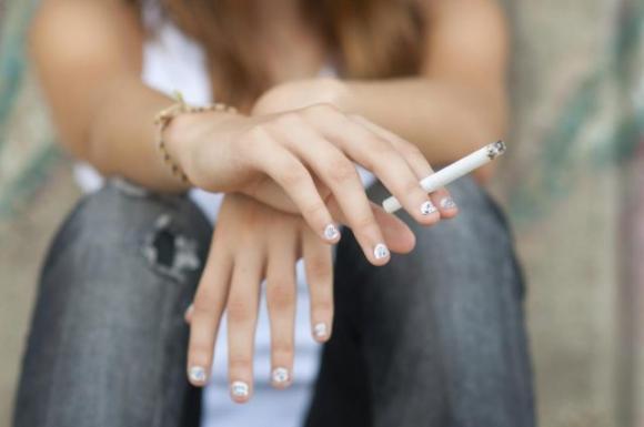 Uno studio rivela quanto fanno realmente male i diversi tipi di sigarette