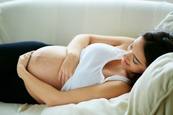 Il singulto fetale può presentarsi quando la futura mamma si stanca, per tale ragione è indispensabile in questi casi sedersi e stare tranquilla
