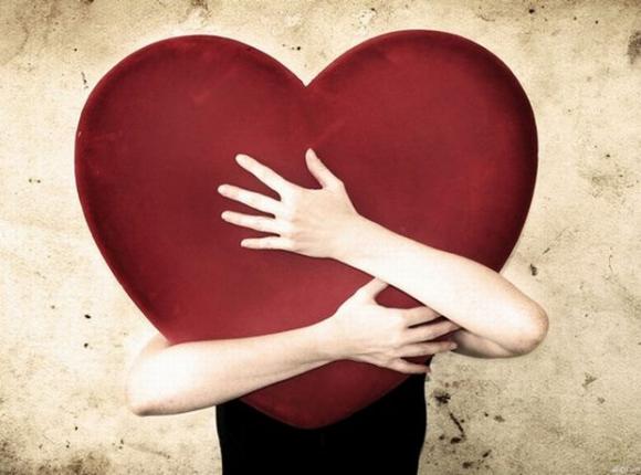 Le donne intelligenti amano, ma non si fanno consumare dall’amore