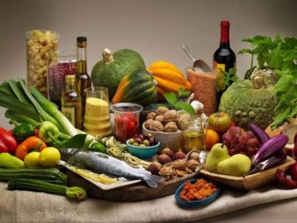 Sono sufficienti mezzo limone e del bicarbonato di sodio: ecco come cambieranno la tua vita