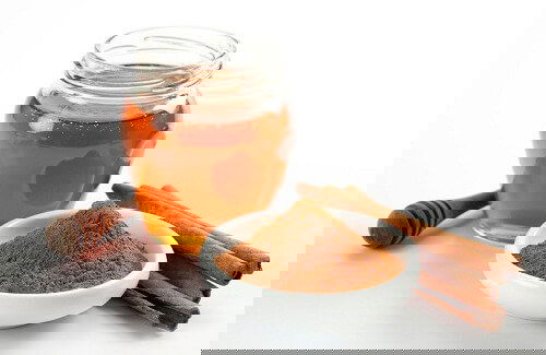 Ti bastano miele e cannella per creare un rimedio naturale potentissimo