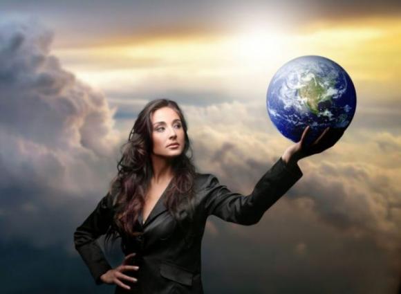 Le donne forti preferiscono stare da sole che perdere tempo con persone così