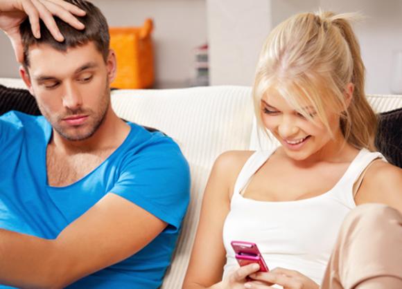 Ecco 6 modi per far morire il tuo ex di gelosia