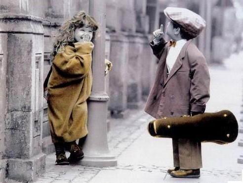 Questi segnali indicano che il tuo migliore amico in realtà vorrebbe essere qualcosa di più