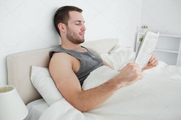 Ecco alcuni segni che indicano la debolezza del tuo uomo!