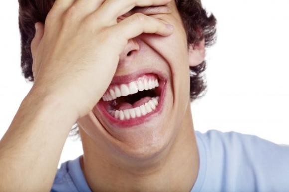 Ecco 10 modi per tirare sù di morale il tuo uomo