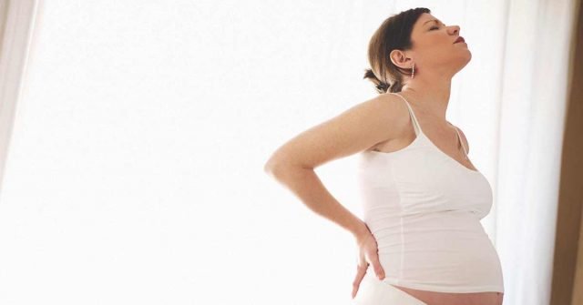 Durante la ventitreesima settimana di gravidanza è possibile avvertire il mal di schiena, dovuto al peso del pancione