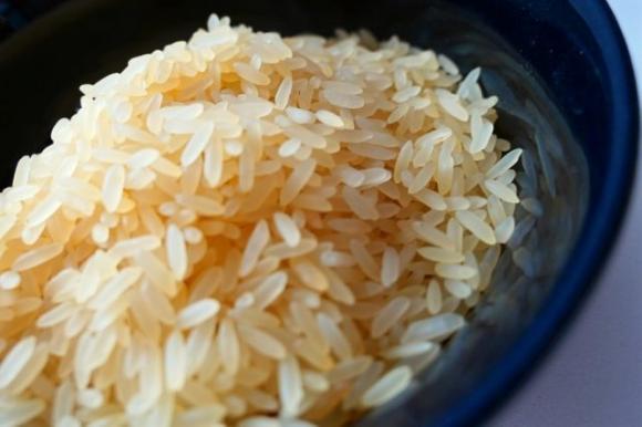 5 cibi da mangiare e 5 da evitare prima di dormire