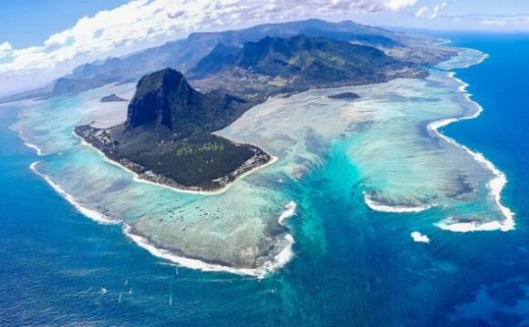 Ecco alcune foto curiose che possono essere facilmente equivocate