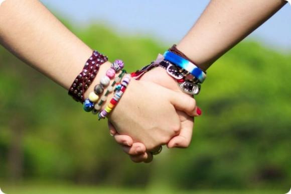 Ecco i problemi che devi affrontare se la tua amica è di questi segni zodiacali