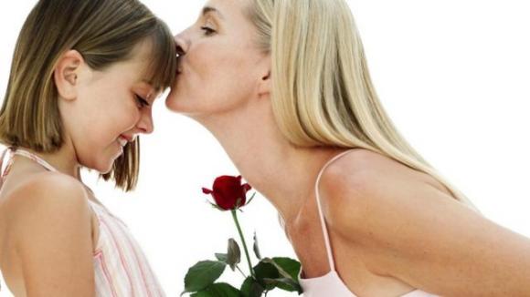 Questi sono i segni zodiacali delle super mamme, classificati dal peggiore al migliore