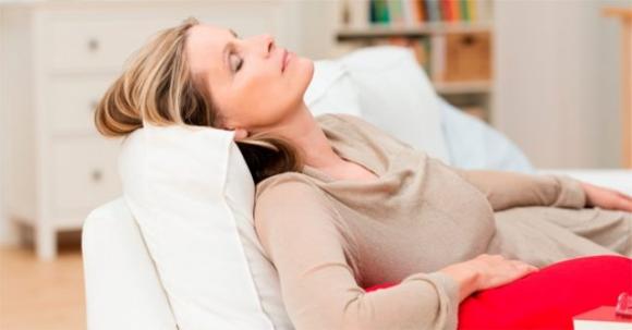 Ecco dei sintomi di uno squilibrio ormonale che ogni donna dovrebbe conoscere
