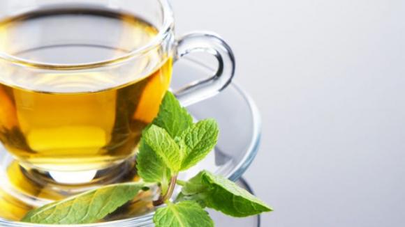 Cosa succede al corpo quando si consuma tè verde