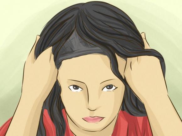 Ecco un olio che ti farà crescere i capelli velocemente e più sani