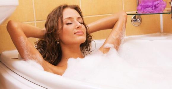 4 Vantaggi sorprendenti di fare un bagno con i sali di Epsom, dovresti provarlo