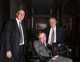 Stephen Hawking, uno dei fisici più noti al mondo, è morto all’età di 76 anni