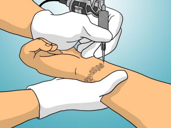 Che tipo di tatuaggio dovresti fare, secondo il tuo segno zodiacale? Scoprilo!