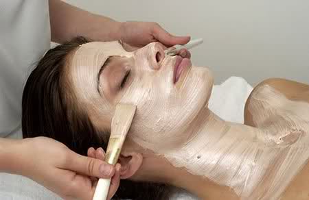 Utilizzando questi 2 ingredienti puoi dimenticare acne, brufoli e punti neri e il tuo viso sarà più pulito!