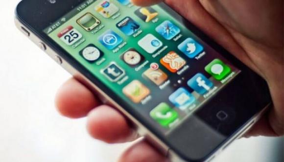 Come scoprire chi ti sta spiando tramite il tuo smartphone