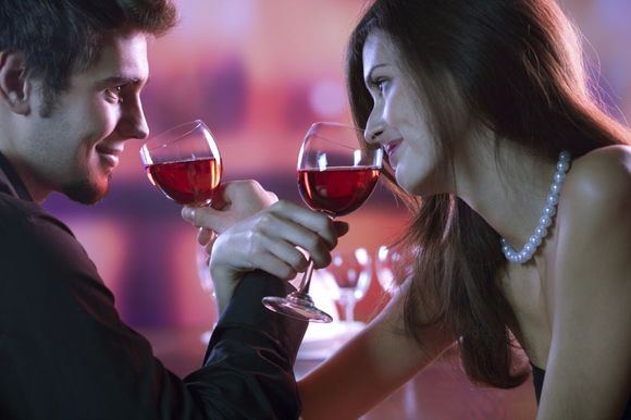 Compatibilità tra segni: Uomo Acquario e donna Gemelli, l’amore è nell’aria