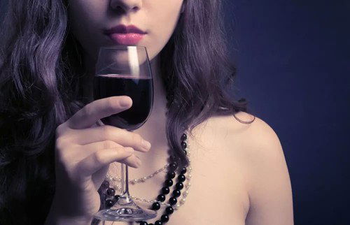 Compatibilità tra segni: Uomo Acquario e donna Gemelli, l’amore è nell’aria