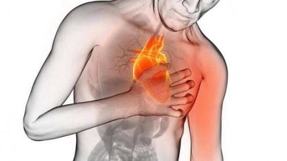 Un mese prima di un attacco di cuore il tuo corpo ti avvertirà con questi 8 segnali