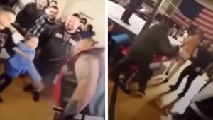 Un lottatore di wrestling sputa ad una bimba: la reazione di suo padre è tremenda