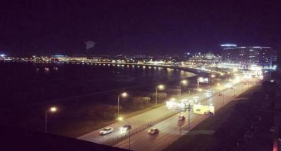 Una donna scopre che il marito la tradisce dopo aver trovato questa foto sul profilo Instagram dell’amante: “Bella la vista dalla mia camera da letto”