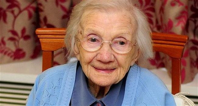 Jessie Gallan, 109 anni. Il suo segreto per una vita lunga? Evitare gli uomini e non sposarsi mai!