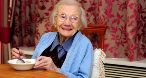 Jessie Gallan, 109 anni. Il suo segreto per una vita lunga? Evitare gli uomini e non sposarsi mai!