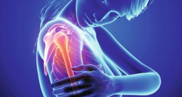 Se soffri di dolore al piede, al ginocchio o all’anca, ecco 6 esercizi per alleviarlo