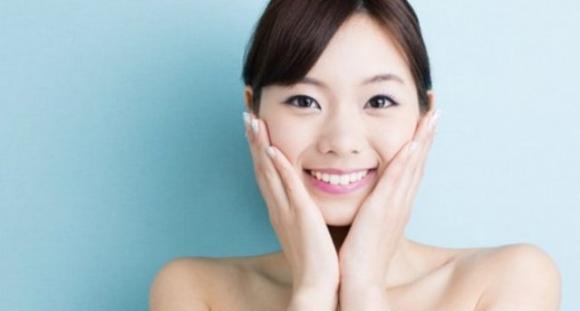 Ringiovanire il viso di 10 anni: fai questa maschera naturale una volta alla settimana. Ti stupirà!