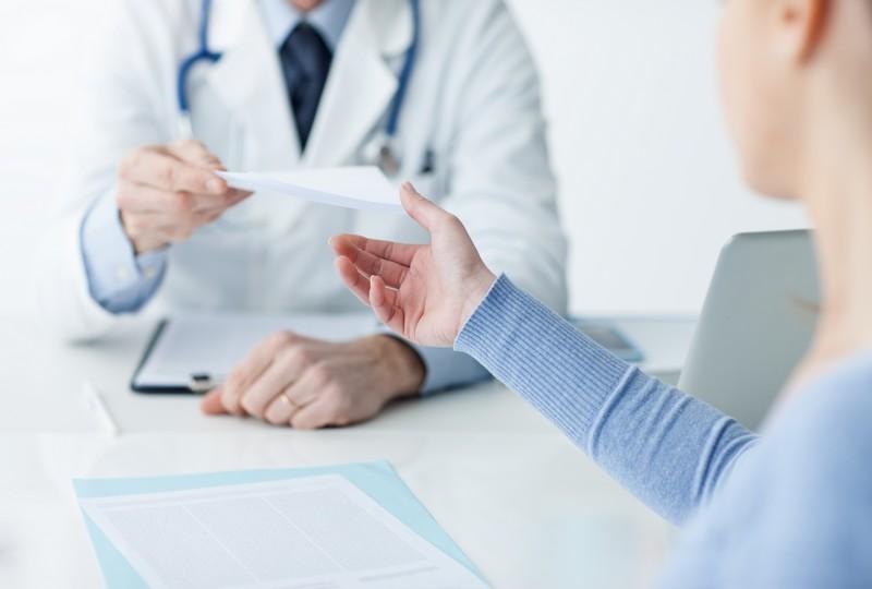 Emorroidi sanguinanti: le cause principali e cosa fare