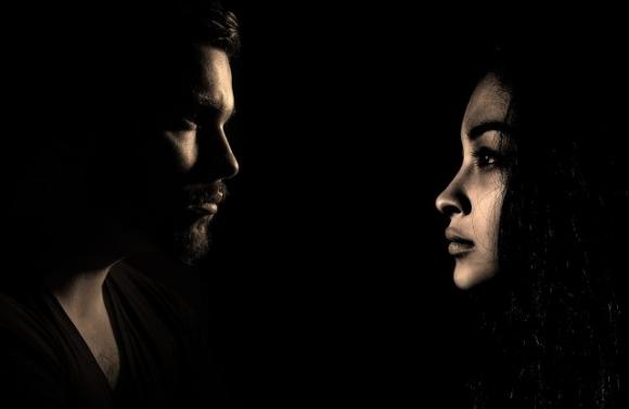 Alcuni errori che commettono le donne dopo una rottura che gli impediscono di andare avanti