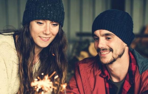 Che cosa ti fa sentire amato in una relazione, in base al tuo segno zodiacale
