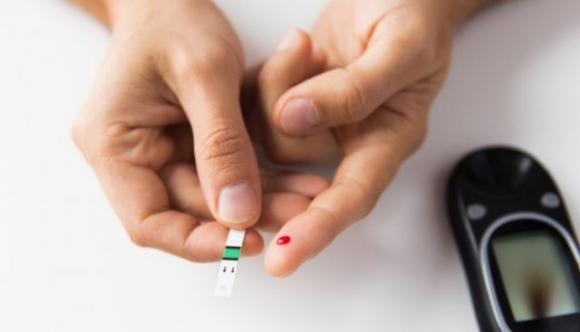 9 ormoni che ti fanno aumentare di peso: ecco come puoi tenerli sotto controllo