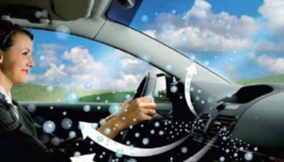 Ecco perché non dovresti mai accendere l’aria condizionata subito dopo aver acceso la tua auto
