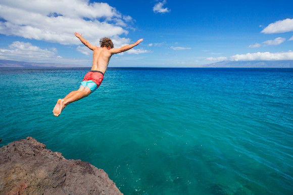 I 3 segni zodiacali con cui puoi flirtare quest’estate se vuoi fare conquiste in spiaggia