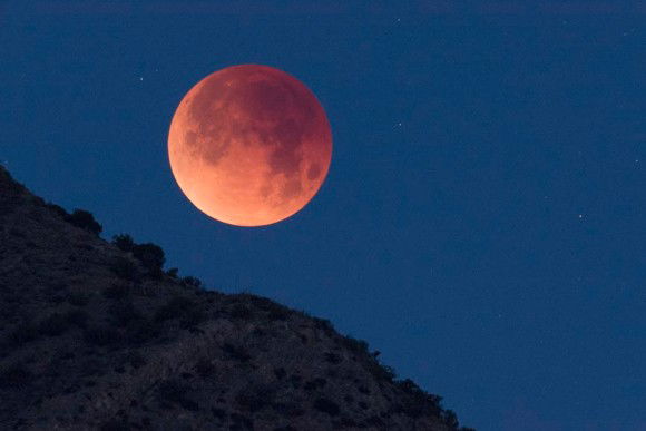 La Luna piena della fragola inciderà molto su questi 4 segni zodiacali