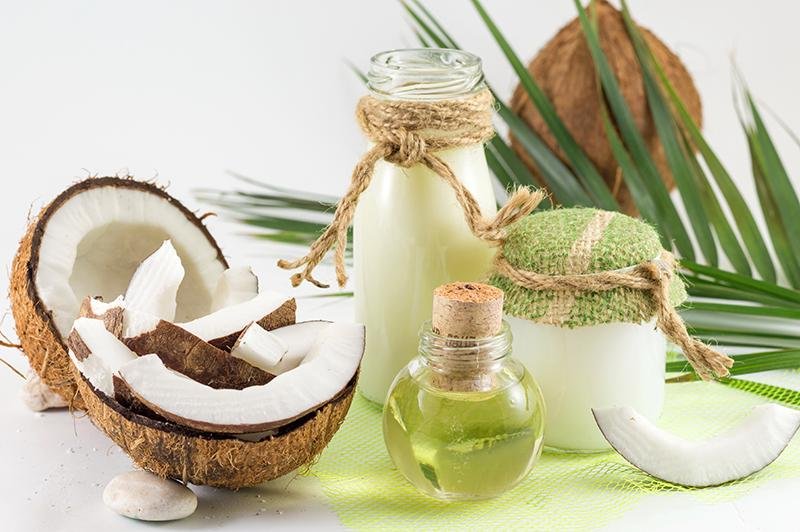 Per idratare la pelle si può usare l'olio di cocco