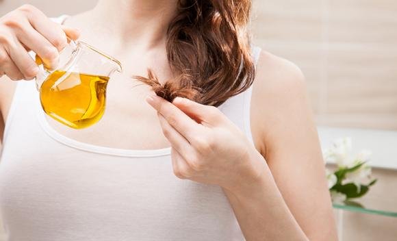 Olio per capelli: quale scegliere e come usarlo correttamente