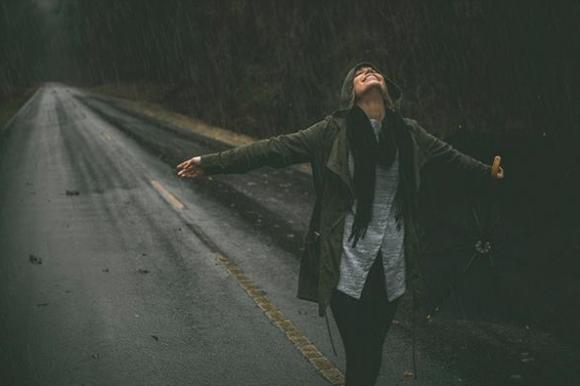7 segni innegabili che sei un pluviofilo