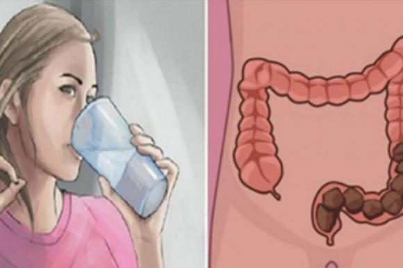 Con solo 2 ingredienti puoi rimuovere 13 kg di tossine depositate nel colon